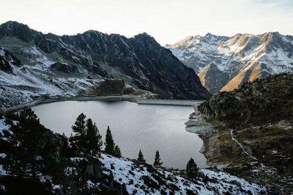 Lake of Coubouts and its dam. Pyrenees. France.