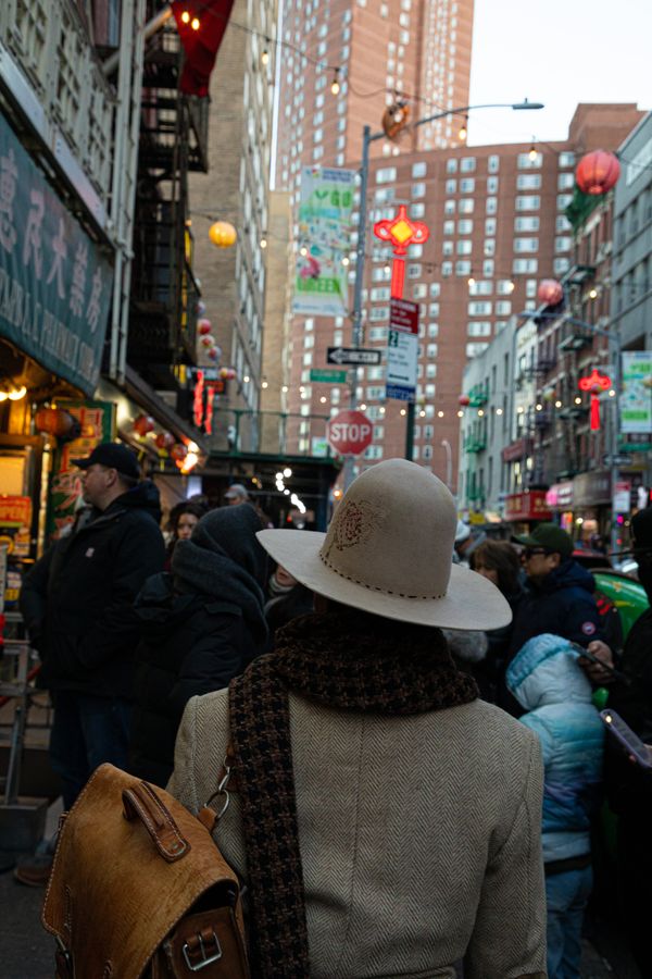 City Wanderer: A Moment in Chinatown